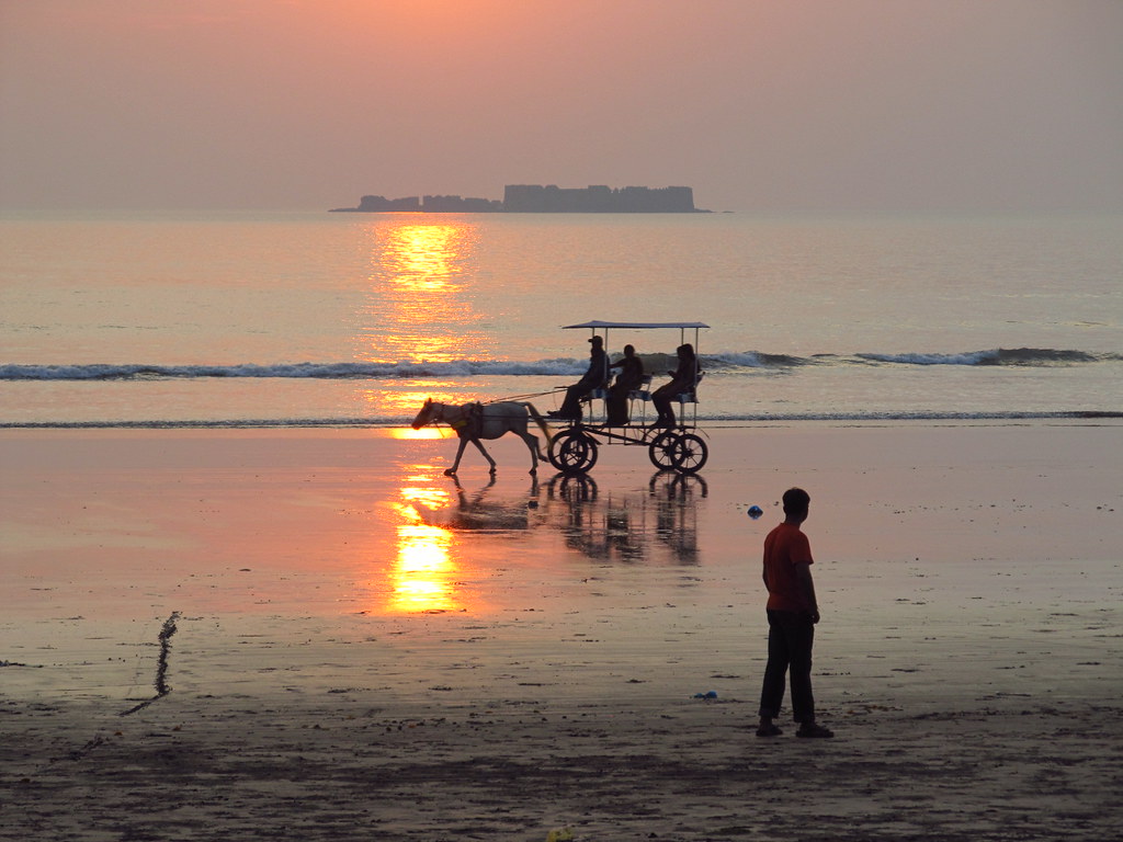 Murud Beach at the time of sunset.